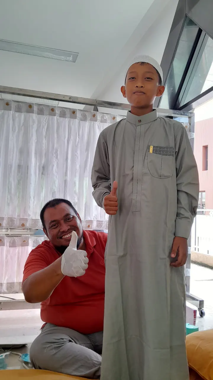 Dokumentasi layanan pasien anak Rumah Sunat Happy